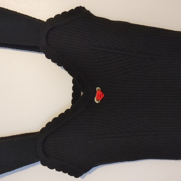 RIHOAS Black Rib Stretch Knit Sleeveless Top Tank Top Red Rose Detail Small - Picture 2 of 3
